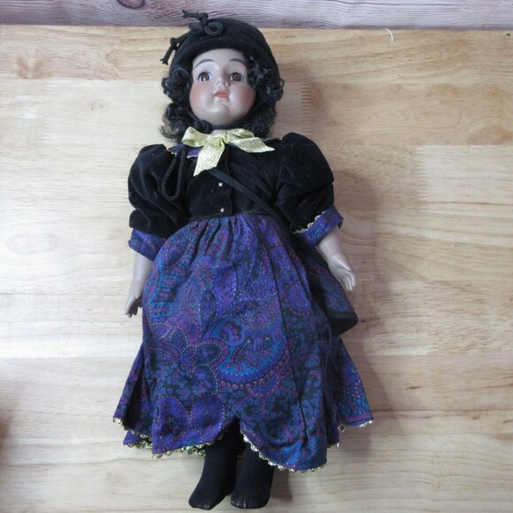 Victoria Ashlea Originals African American 16" doll - Picture 2 of 9